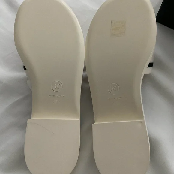 Chanel rev ivory/black mules sandals  38.5 - Picture 8 of 10